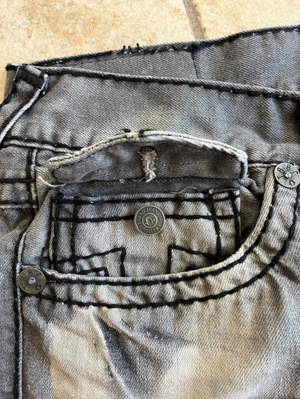 NWT True Religion Rick Super T Straight Jeans Mens 40x32 Grey Distressed style